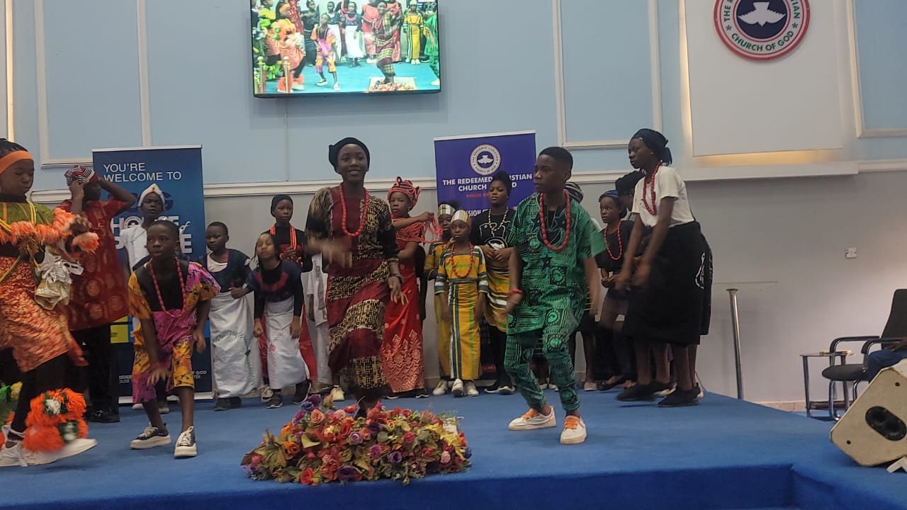 D NEWDAWN dancers performing